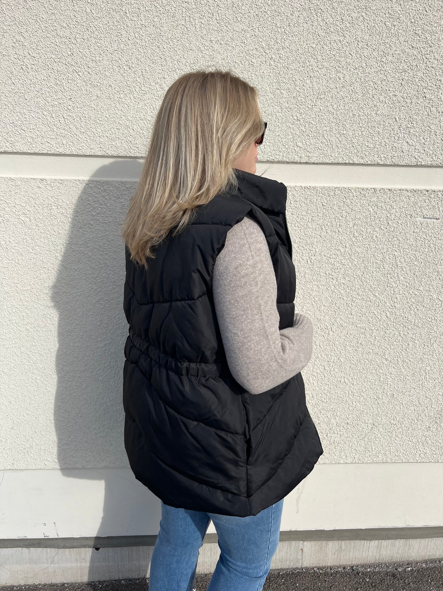 VIBUMBLE Otw Gilet - Black Beauty