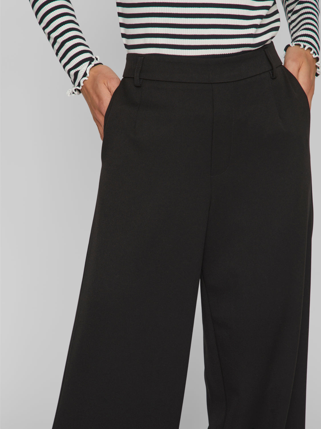 VIVARONE Pants - Black